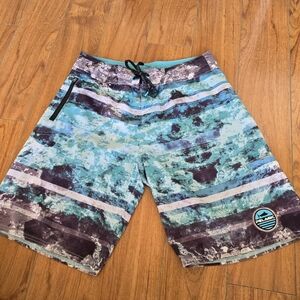 Men's Pelagic Board Shorts Size 29